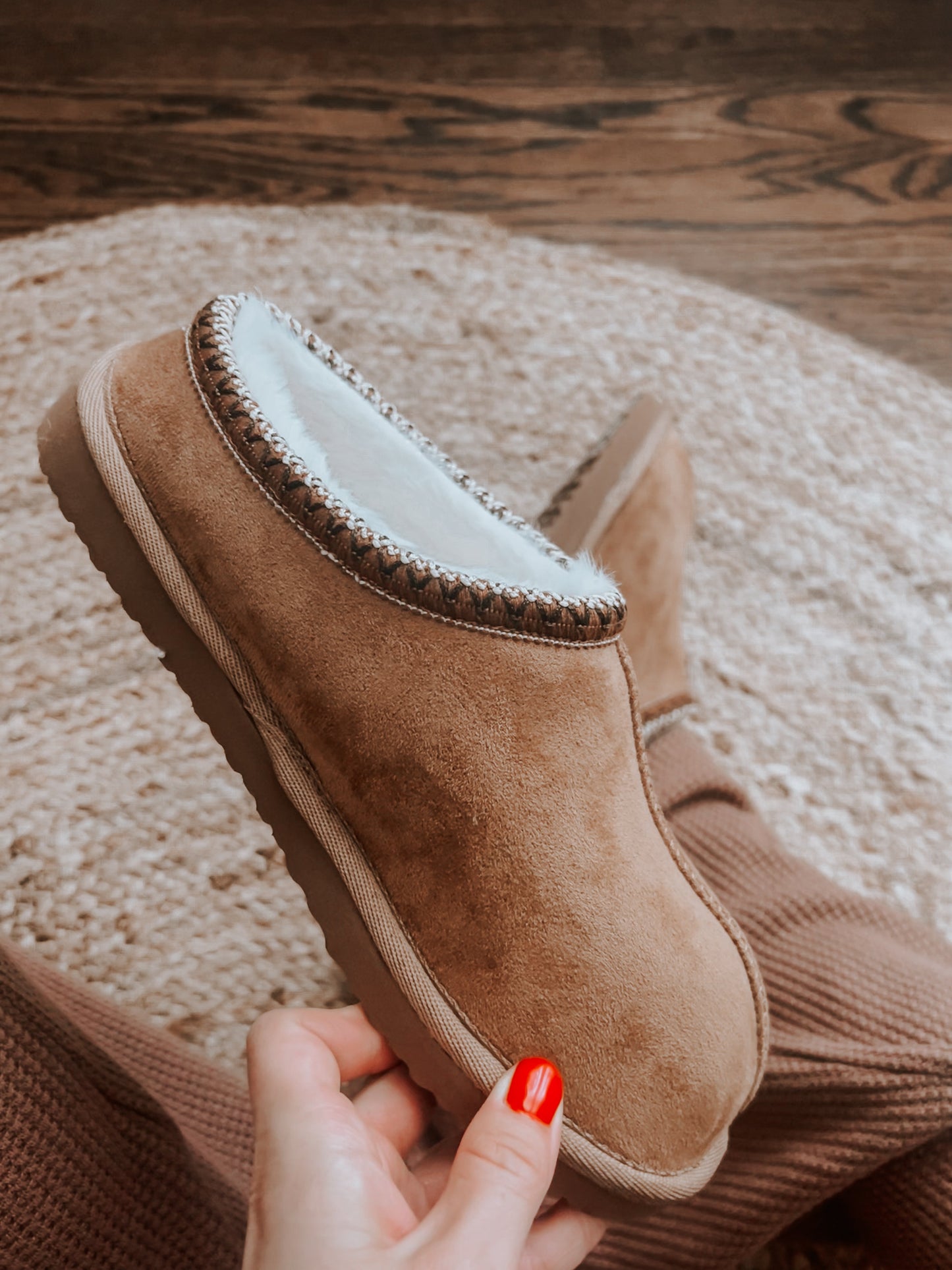 Very G's Luxurious Braided Slippers